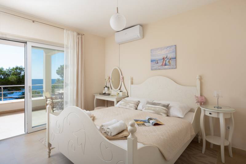 Strandvilla Allegria mit Pool Primošten