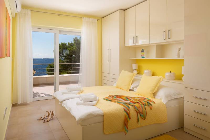 Strandvilla Allegria mit Pool Primošten