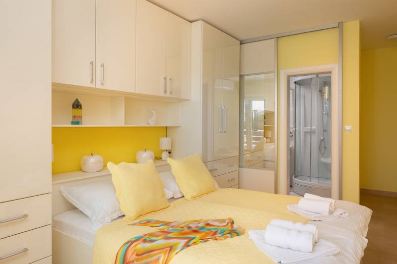 Strandvilla Allegria mit Pool Primošten