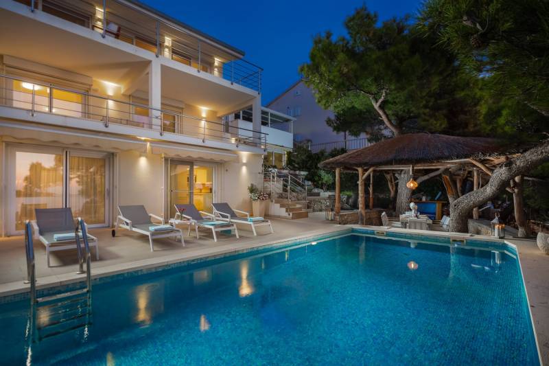 Strandvilla Allegria mit Pool Primošten