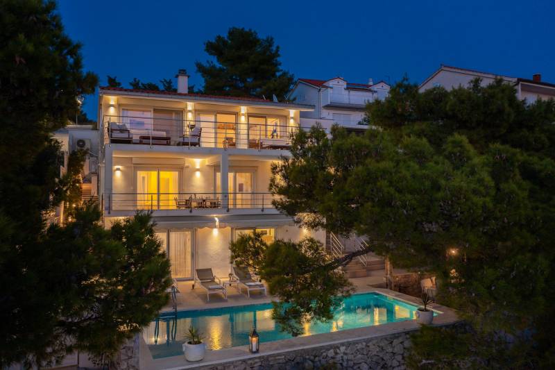 Strandvilla Allegria mit Pool Primošten