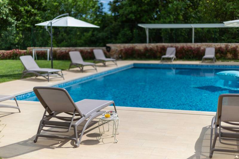 Villa Lirica with Pool Pula