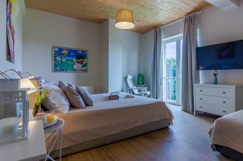 Villa Lirica with Pool Pula