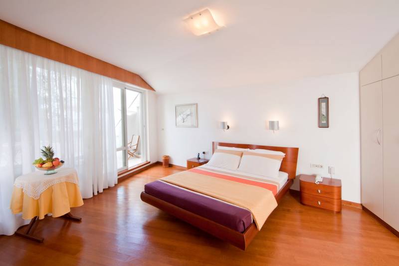 Beachfront Villa Eden with Pool Krk