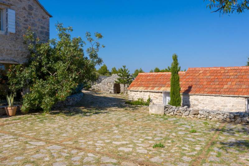 Country House Lavender with Pool Hvar
