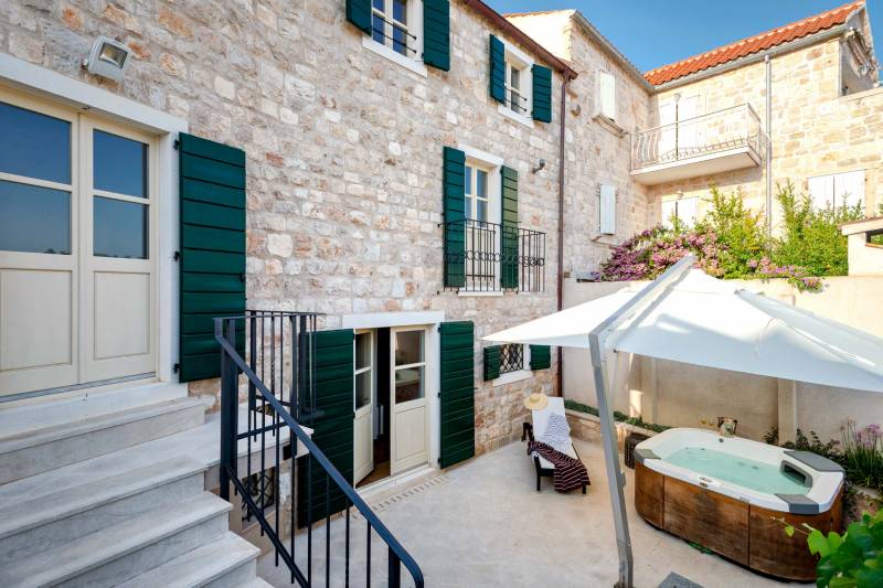Villa Hvar Sun with Heated Pool Hvar