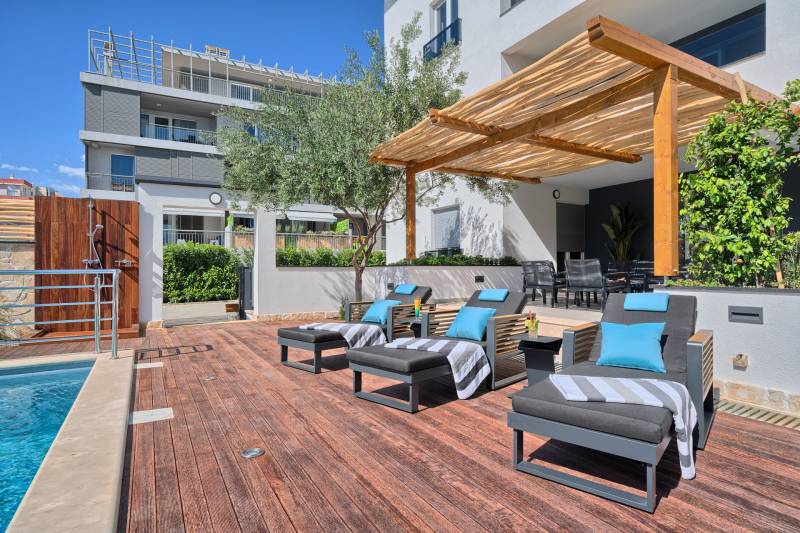 Apartment Liberty Living with Pool II Split