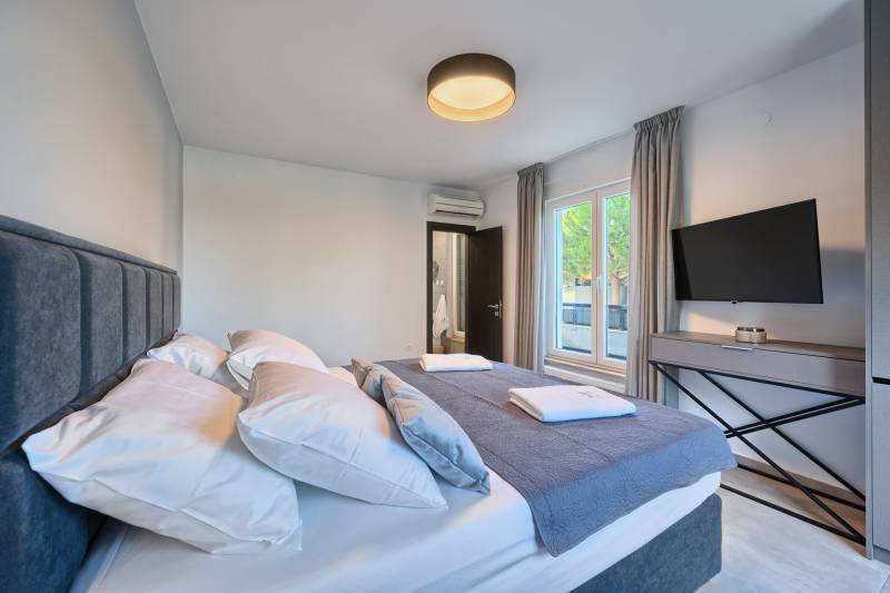 Apartment Liberty Living with Pool II Split