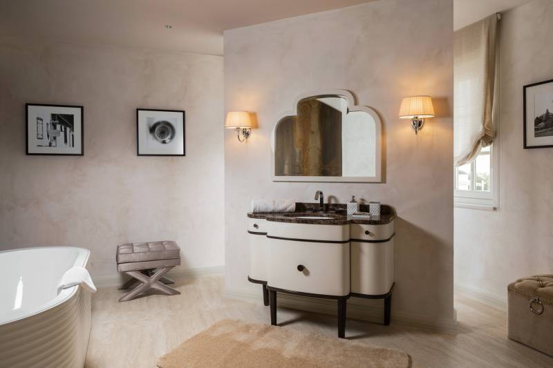 Villa Palazzo di Dolce Vita with Pool Novigrad Istria