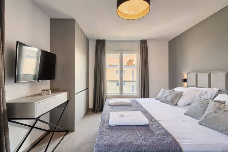 Apartment Liberty Living med Basseng IV Split
