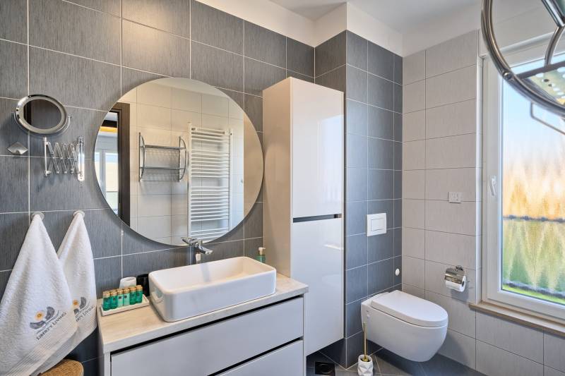 Apartment Liberty Living med Basseng IV Split