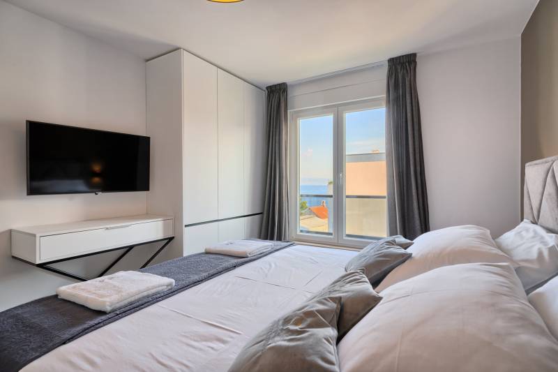 Apartment Liberty Living med Basseng IV Split