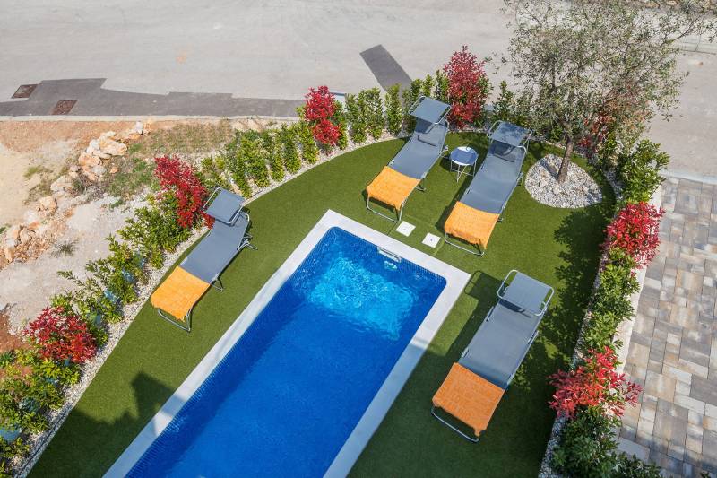 Villa Topaz mit beheiztem Pool Krk