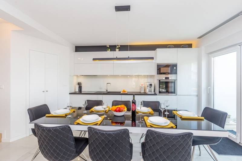 Villa Topaz mit beheiztem Pool Krk