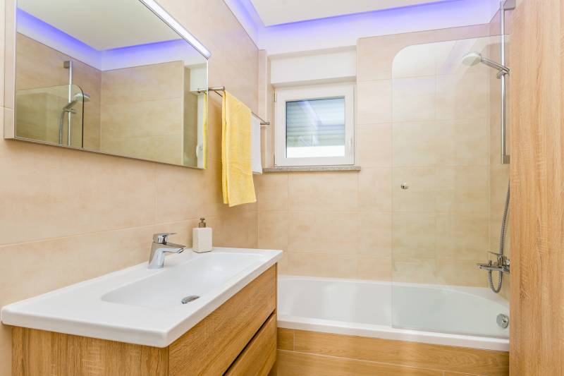 Villa Topaz mit beheiztem Pool Krk