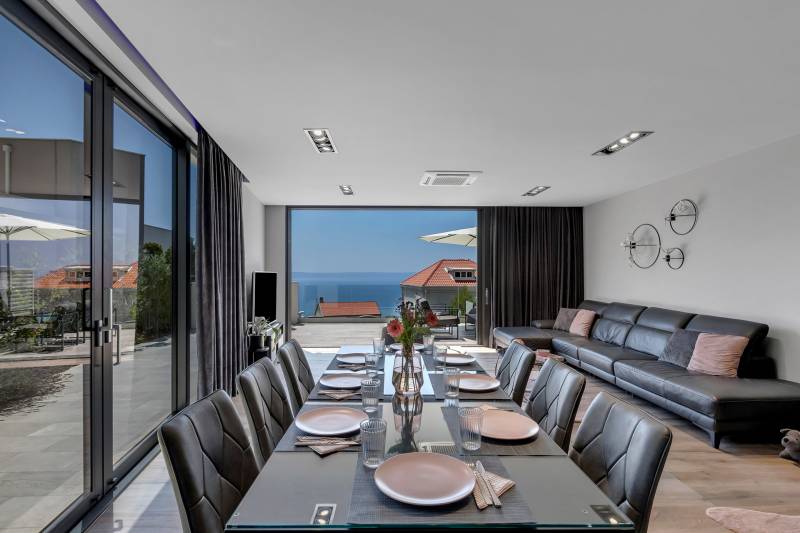Villa Ninona mit beheiztem Pool II Makarska