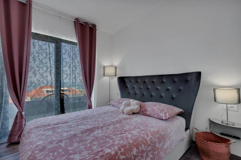 Villa Ninona mit beheiztem Pool II Makarska