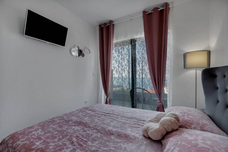 Villa Ninona mit beheiztem Pool II Makarska