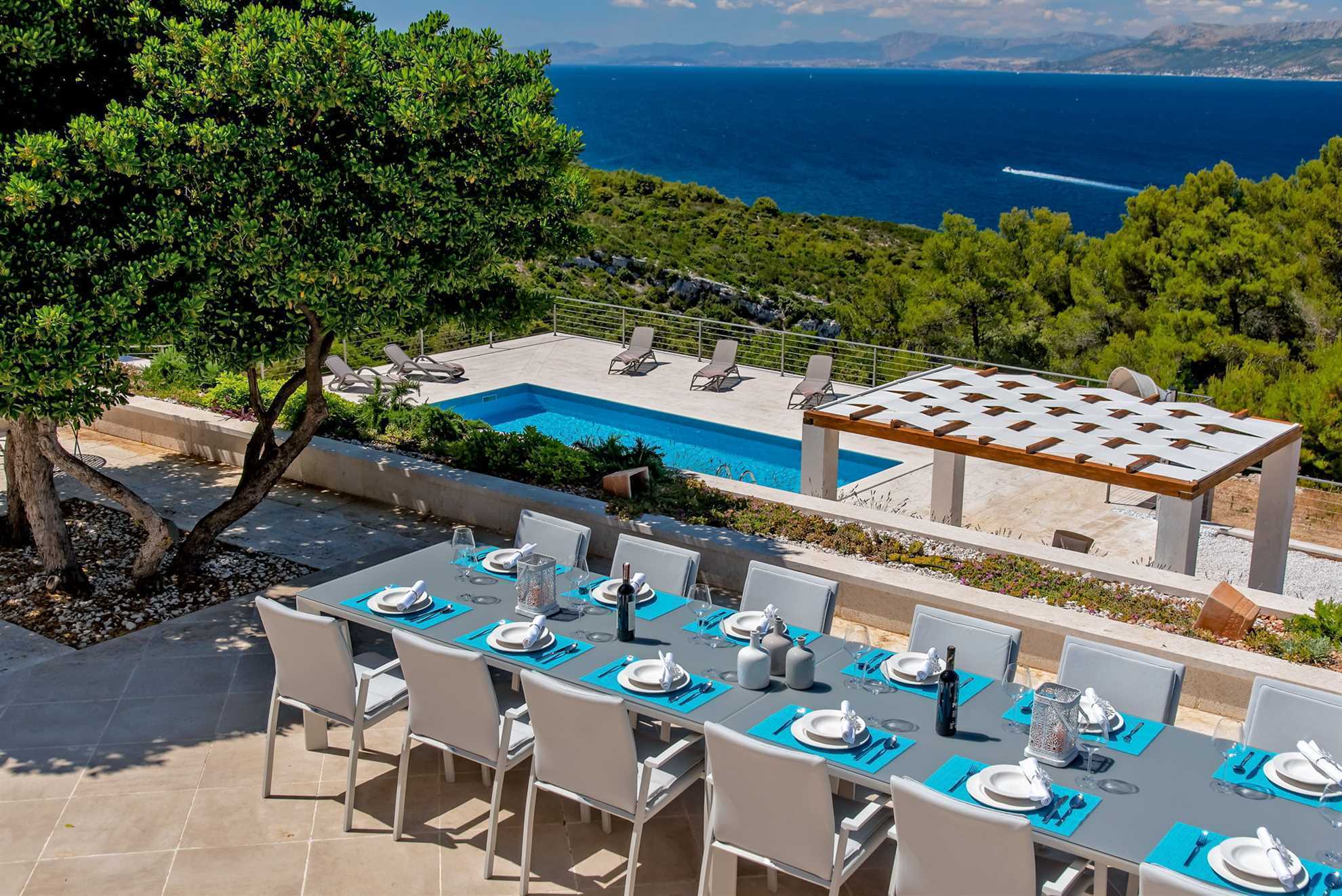 Luxury Villa Aerius with Pool
