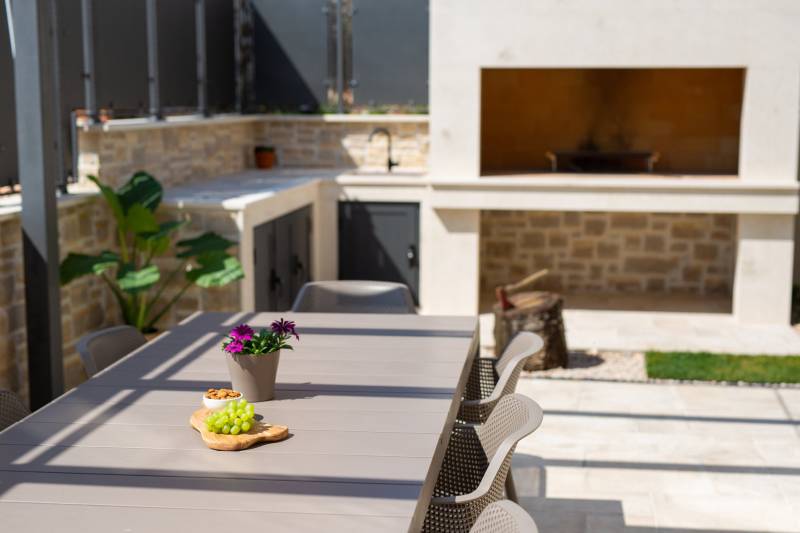 Villa Wisteria mit Pool Krk