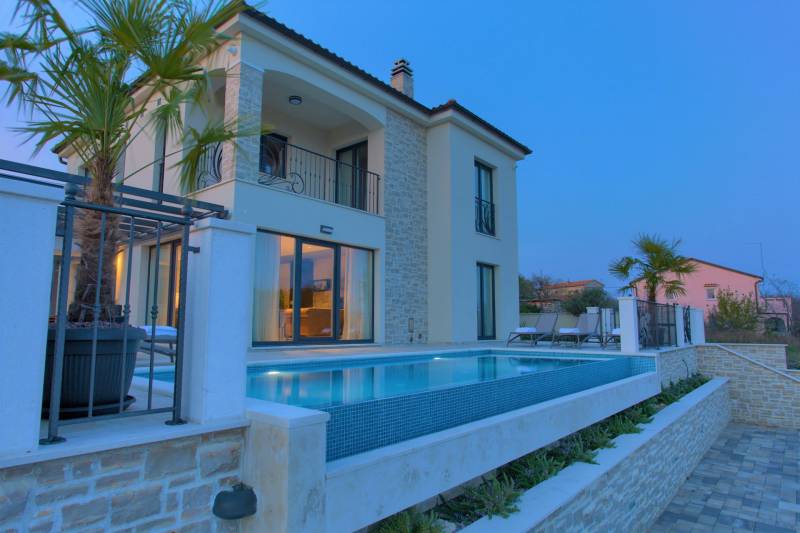 Villa Wisteria mit Pool Krk