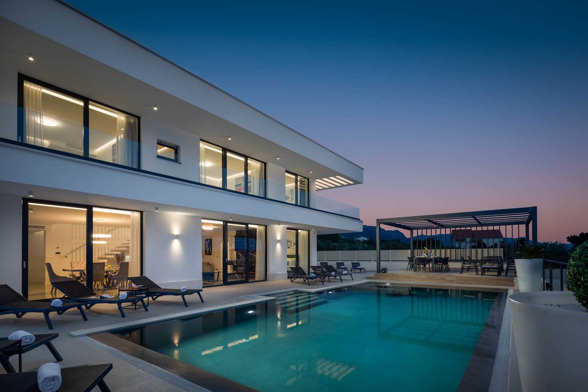 Luxury Villa Spotlight with Pool