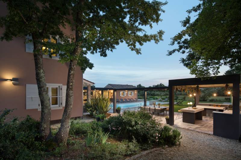 Villa Fairytale mit Pool Pula