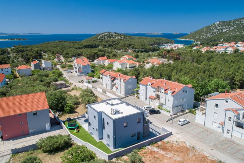 Villa Night Glow med Basseng Šibenik
