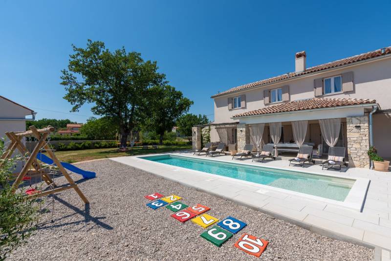 Villa Paloma Blanca with Pool Rabac
