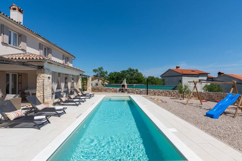 Villa Paloma Blanca with Pool Rabac