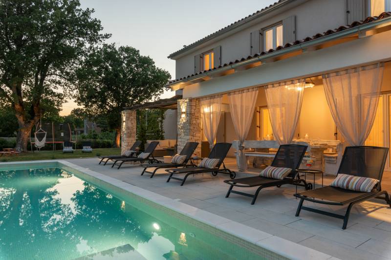Villa Paloma Blanca with Pool Rabac