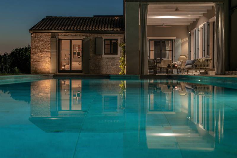 Villa Riposo med Basseng Umag