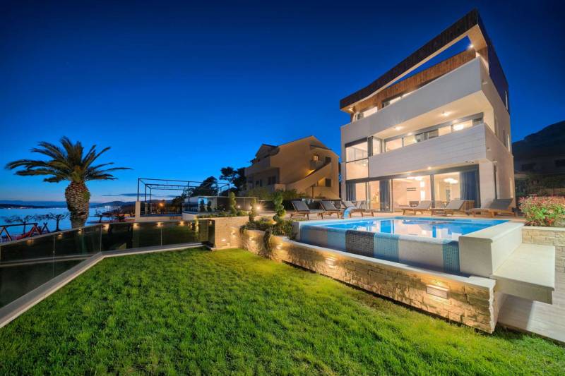Luxury Villa Imperio with Pool