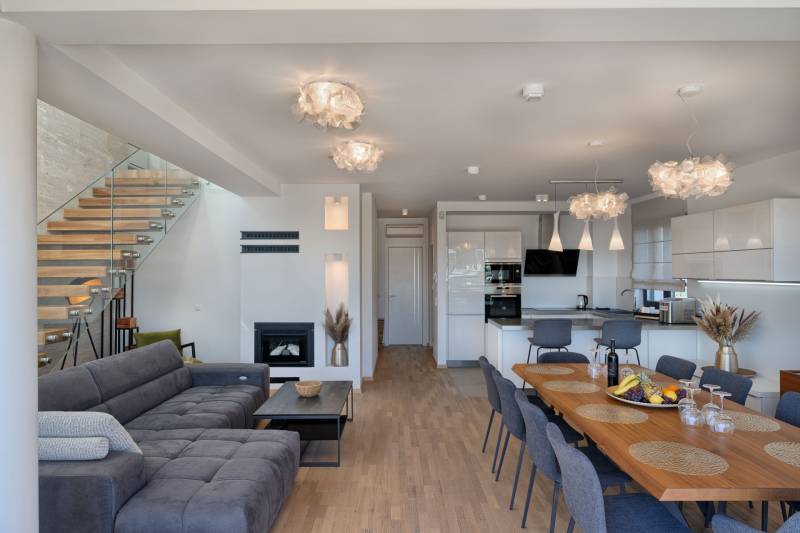 Luxusvilla Imperio mit Pool Split