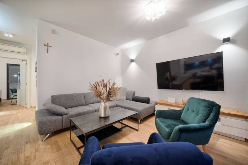 Luxusvilla Imperio mit Pool Split