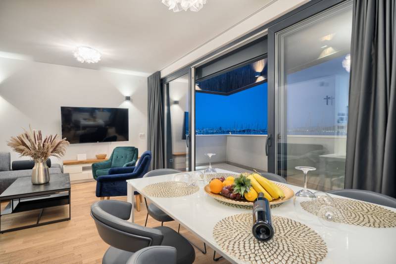 Luxusvilla Imperio mit Pool Split