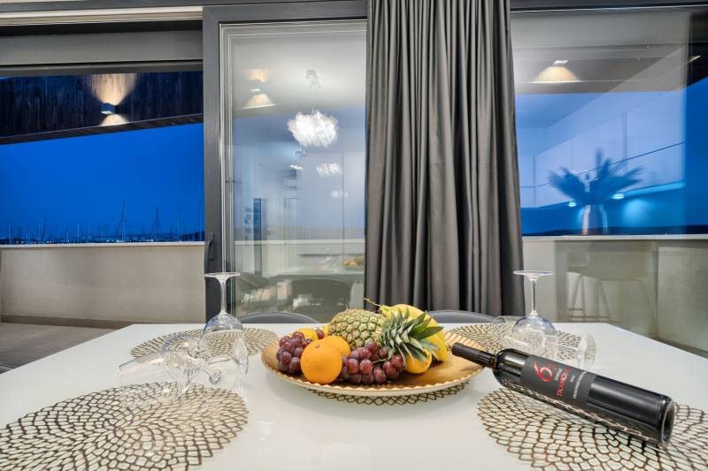 Luxusvilla Imperio mit Pool Split