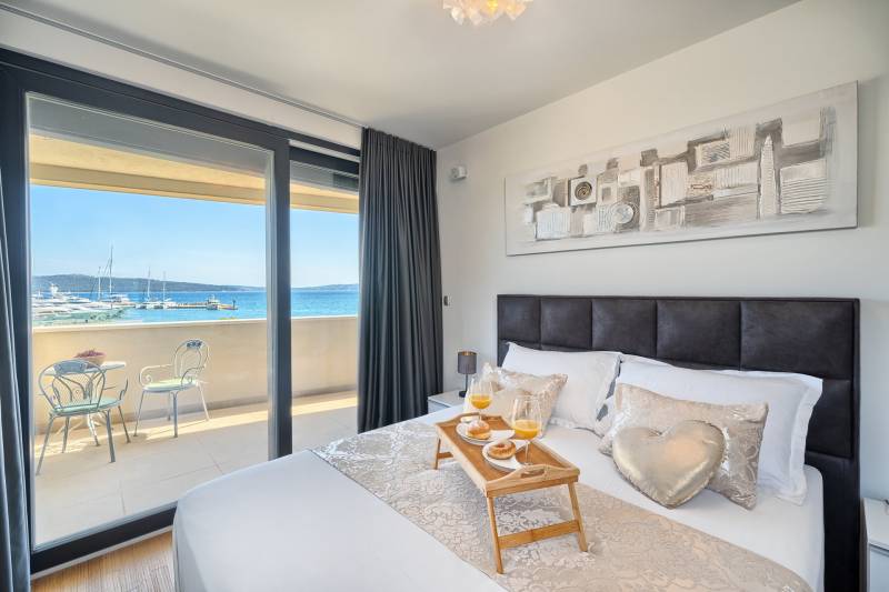 Luxusvilla Imperio mit Pool Split