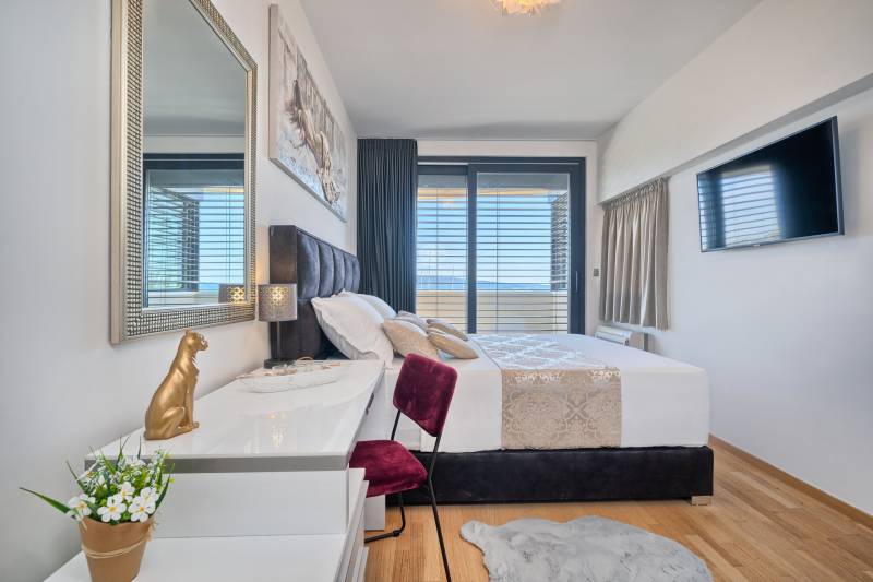Luxusvilla Imperio mit Pool Split