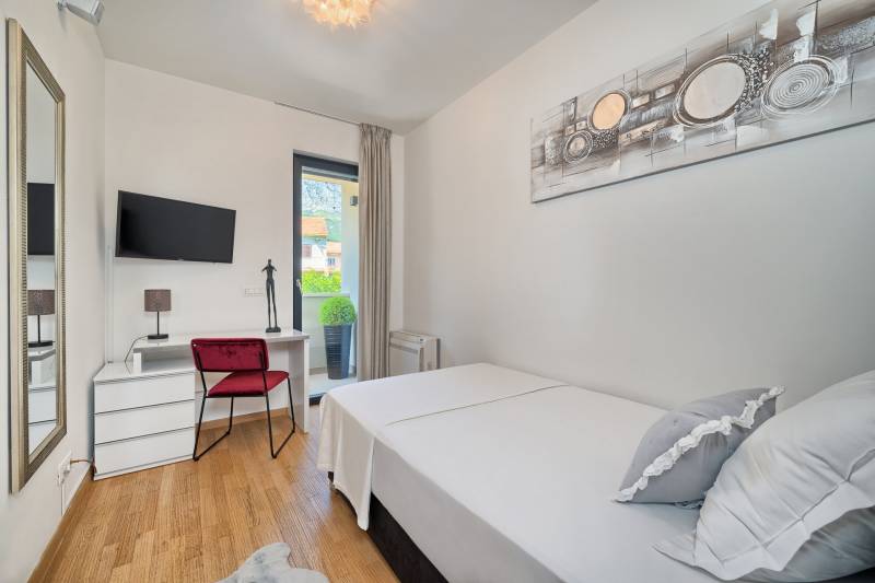 Luxusvilla Imperio mit Pool Split