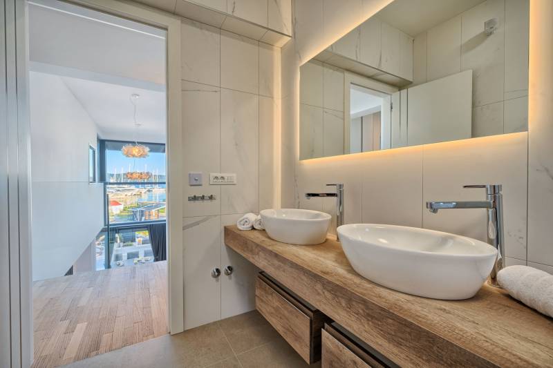 Luxusvilla Imperio mit Pool Split