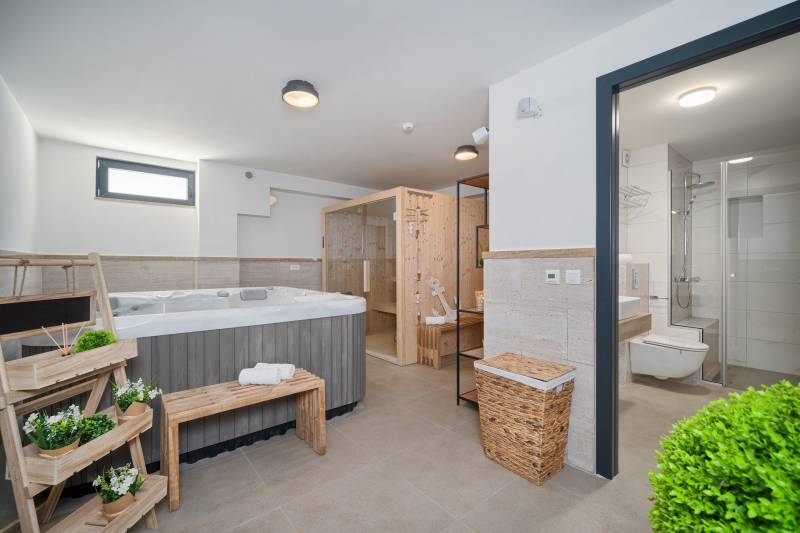 Luxusvilla Imperio mit Pool Split