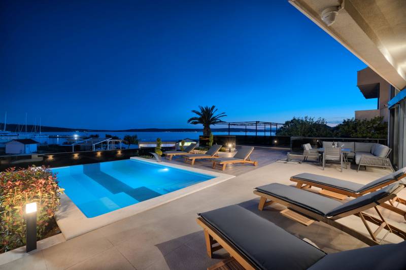 Luxusvilla Imperio mit Pool Split