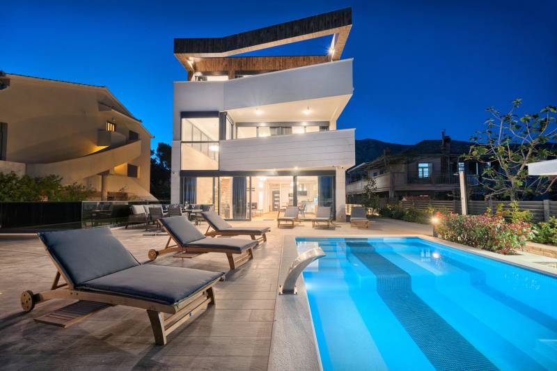 Luxusvilla Imperio mit Pool Split