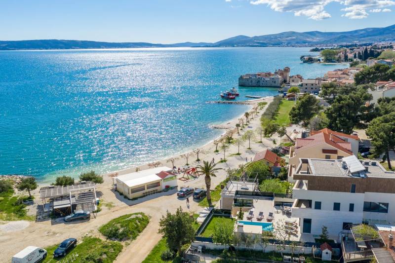 Luxusvilla Imperio mit Pool Split