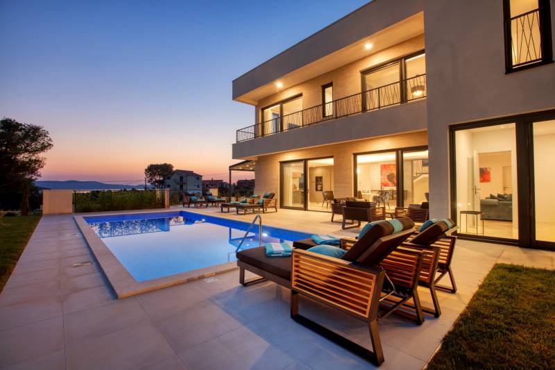 Luksuzna Vila Touch of Art s Bazenom Šibenik