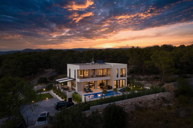 Luksuzna Vila Touch of Art s Bazenom Šibenik