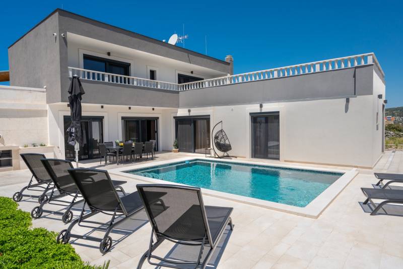 Luxury Villa Bonaza with Pool Trogir