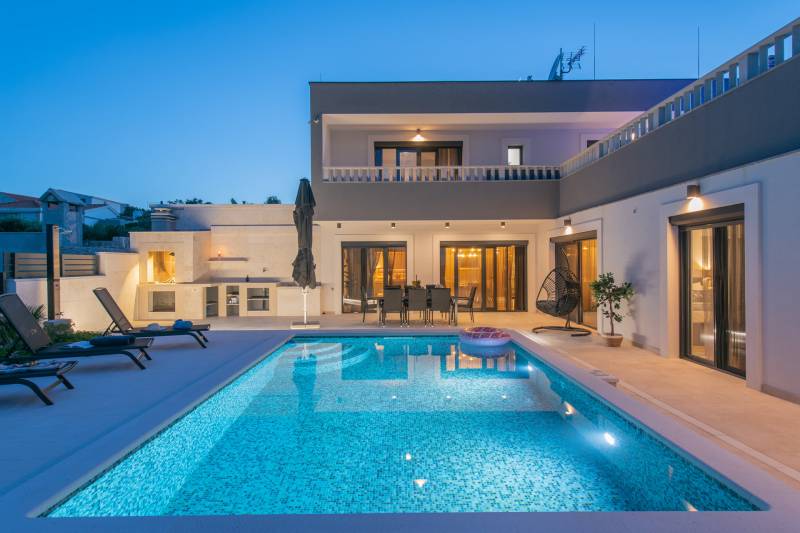 Luxury Villa Bonaza with Pool Trogir