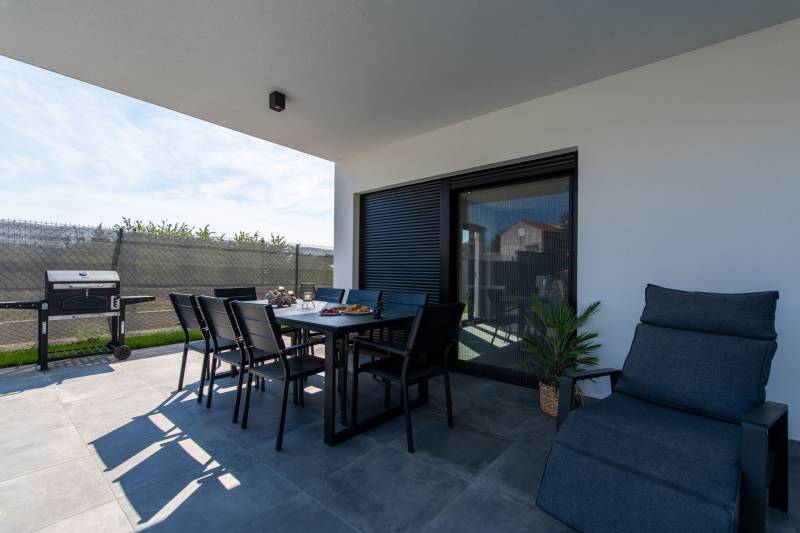 Luksuzna Vila Black Onyx s Bazenom Pula